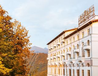 *Отель "Rixos Krasnaya Polyana Sochi" / "Риксос Красная Поляна Сочи"