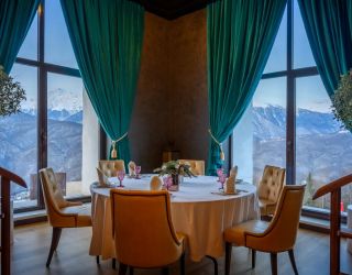 *Отель "Rixos Krasnaya Polyana Sochi" / "Риксос Красная Поляна Сочи"