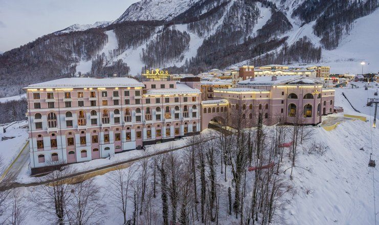 *Отель "Rixos Krasnaya Polyana Sochi" / "Риксос Красная Поляна Сочи"